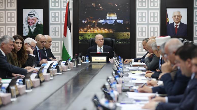 رئيس الوزراء محمد مصطفى أثناء ترأسه الجلسة الاسبوعية لمجلس الوزراء 